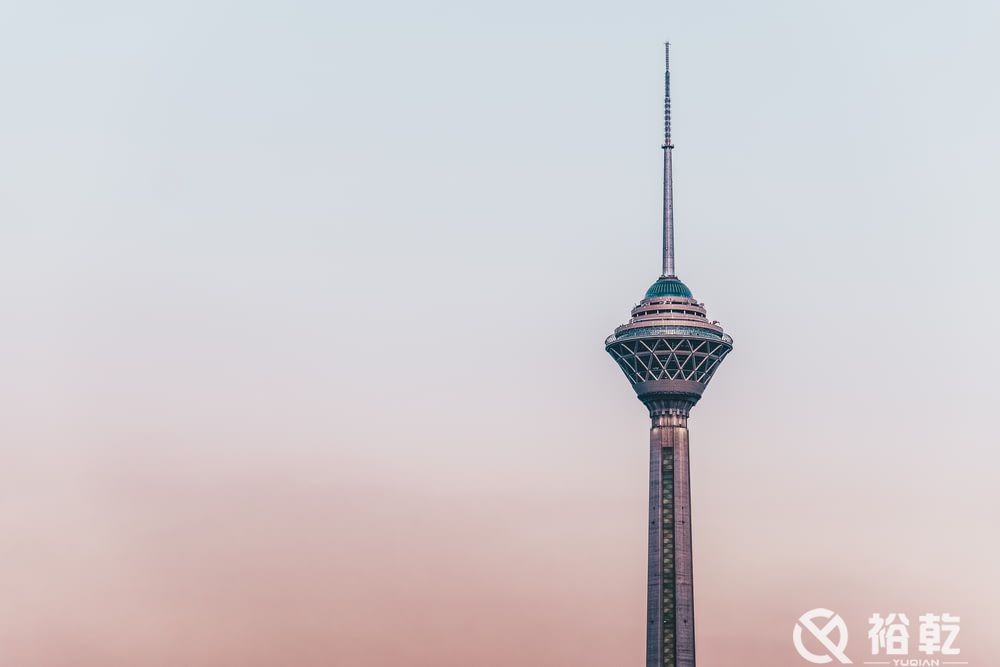 降低高層辦公建筑能耗有妙招,能耗監(jiān)測系統(tǒng)多維度促進節(jié)能減排(圖1) CN Tower_ Canada during daytime.jpg