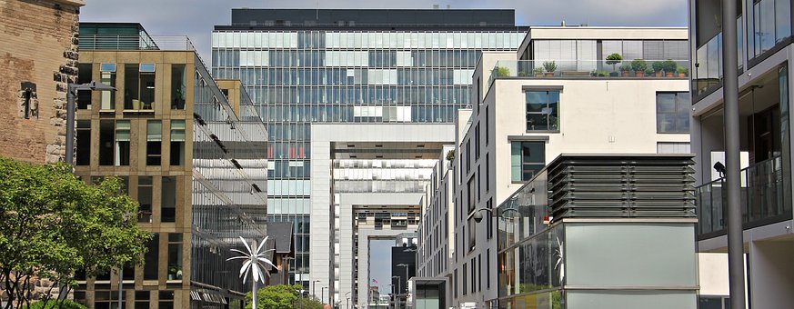 起重機房_ 建筑學_ 科隆大教堂_ 科隆_ 現(xiàn)代的_ 建造_ 彩色玻璃窗戶 (1).jpg