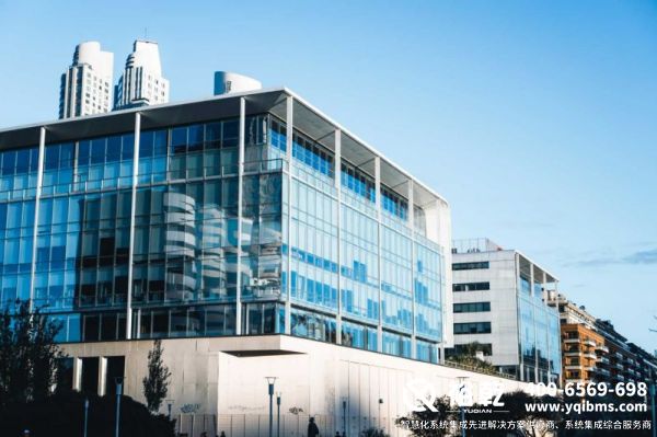 智慧銀行，數(shù)字化，智能化，服務(wù)化