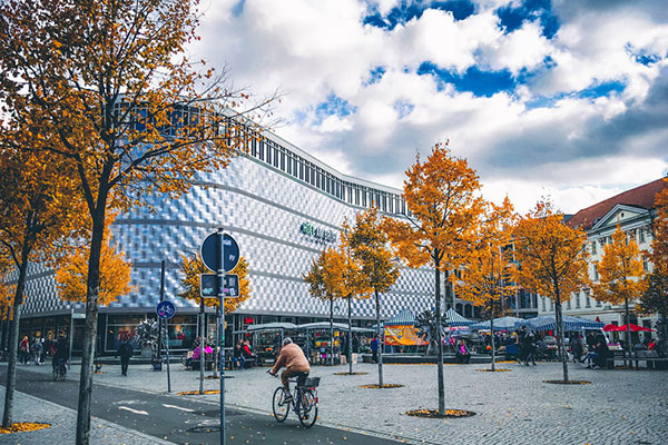 智能化集成系統(tǒng)：提升效率與創(chuàng)新的未來(lái)之路